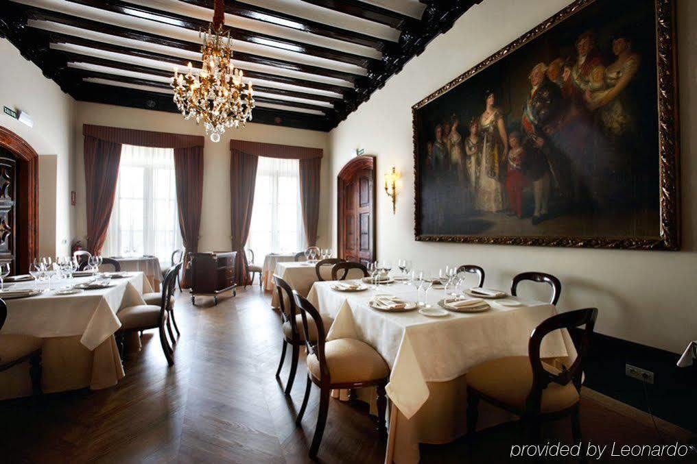 Palacio Guendulain Pamplona Nhà hàng bức ảnh